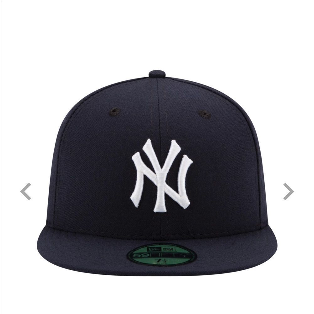 New era black Yankees cap with white logo Nwot - Picture 5 of 7